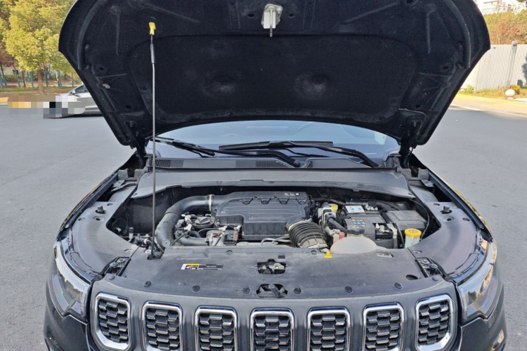 Jeep 指南者 2021款 220T 自动精英版局部细节24