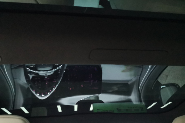 小鹏P7 2024款 P7i 550 Pro局部细节22