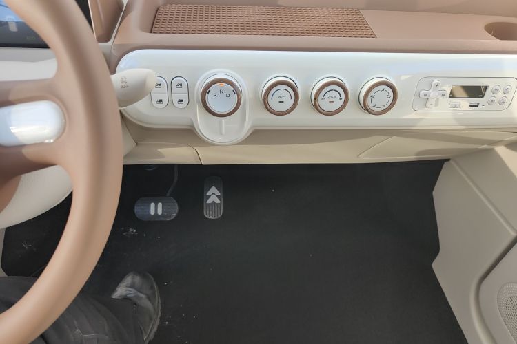 奔腾小马 2026款 222km 萌趣马 Plus中控内饰16