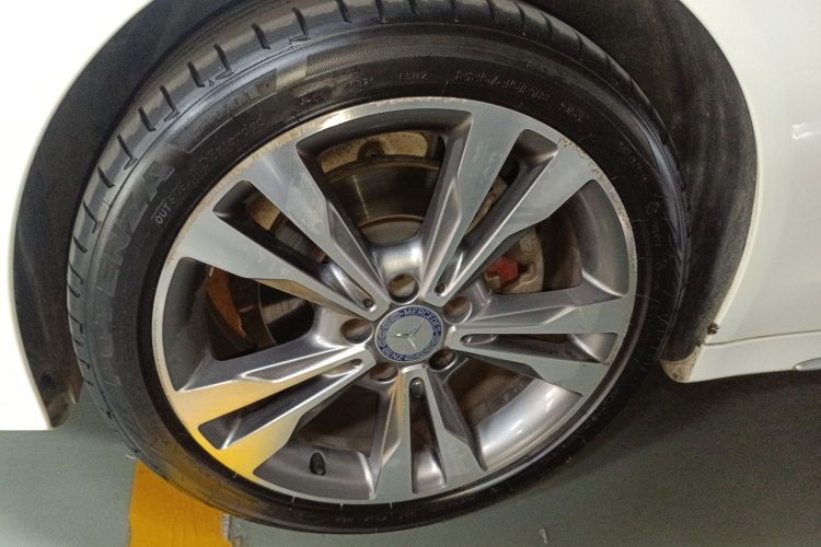 奔驰C级 2015款 C 200 L 4MATIC 运动版车身外观6007