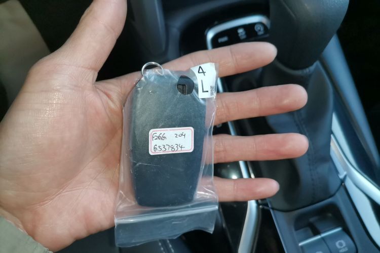 丰田 锋兰达 2024款 2.0L CVT豪华版中控内饰11