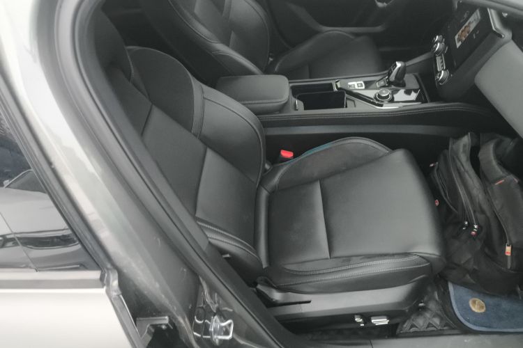 领克03 2021款 2.0TD 自动劲Plus局部细节41