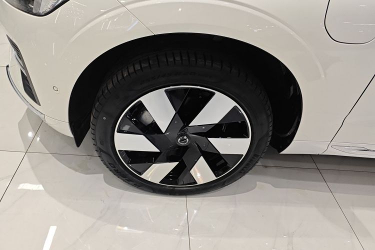 沃尔沃XC60新能源 2025款 插电式混动 长续航四驱智雅豪华版车身外观6007