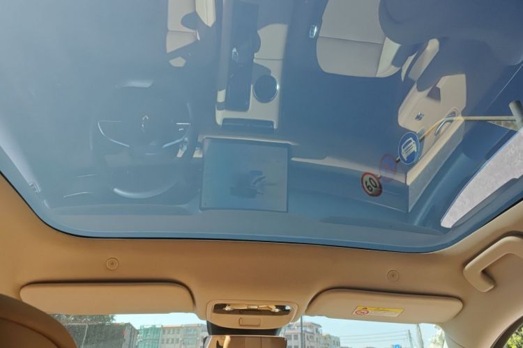 鸿蒙智行 问界M5 2022款 增程四驱旗舰版局部细节22