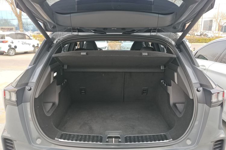 领克06 2023款 Remix 1.5T 劲Halo机舱底盘23