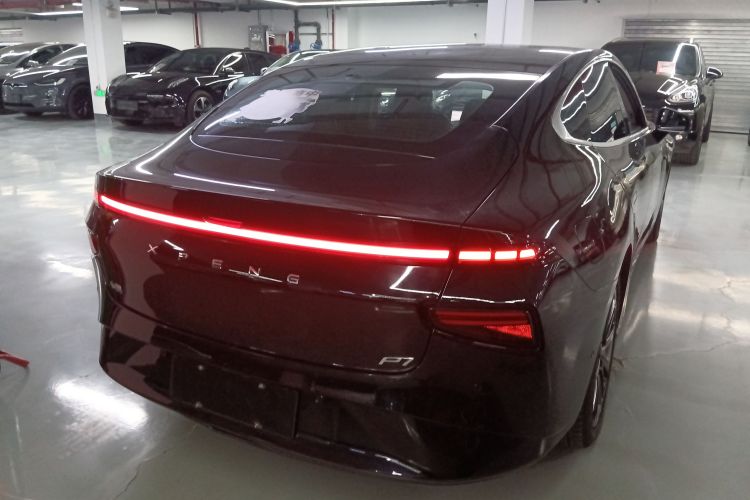 小鹏P7 2020款 670N车身外观6005