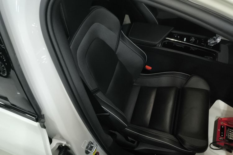 沃尔沃V60 2024款 B5 智远运动版局部细节41