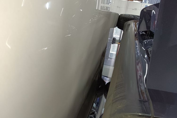 特斯拉 Model 3 2022款 Performance高性能全轮驱动版局部细节9001