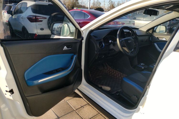 奇瑞新能源 瑞虎3xe 2018款 480 畅行版中控内饰7003