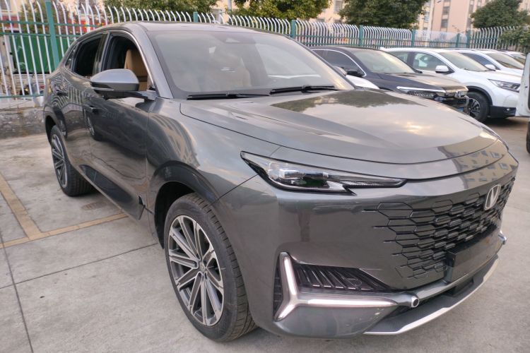 长安UNI-K 2023款 2.0T 两驱悦享型车身外观6002