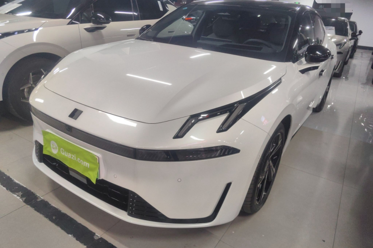 领克07 2024款 EM-P 126长续航 Ultra车身外观1