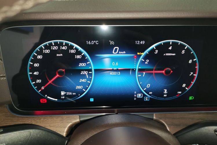 奔驰E级 2023款 改款 E 300 L 豪华型局部细节14