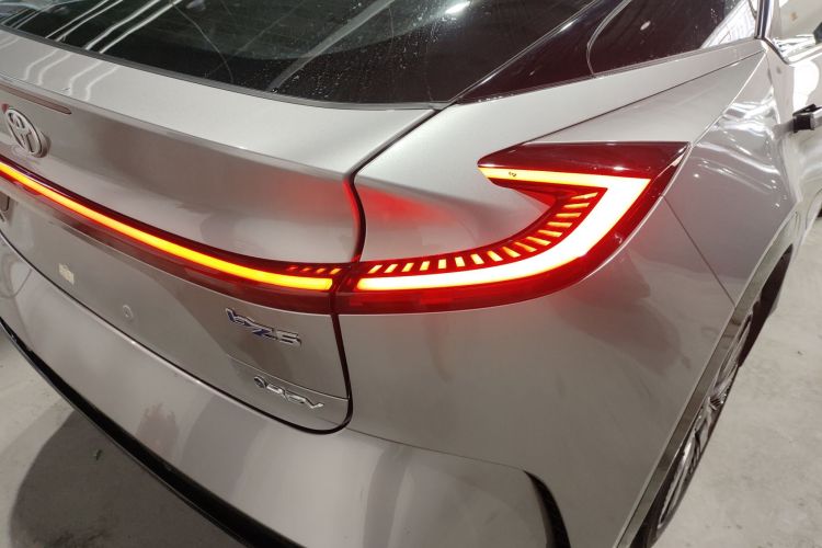 丰田bZ5 2025款 550 PRO车身外观9