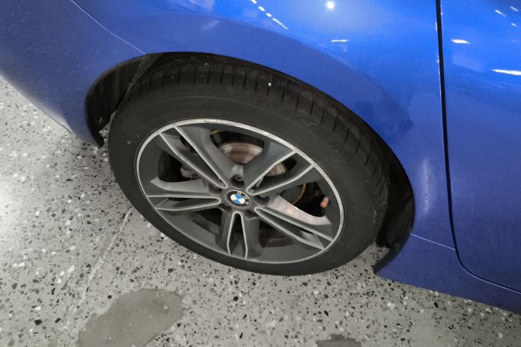 宝马1系 2017款 118i 运动型车身外观56