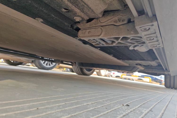 理想汽车 理想L9 2024款 Ultra局部细节9004