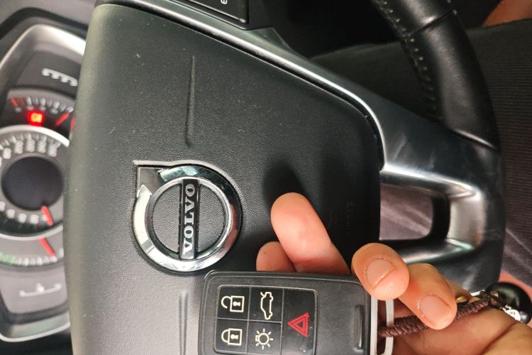 沃尔沃S60 2019款 S60L T3 智进版中控内饰11