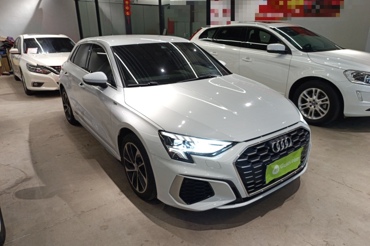 奥迪A3 2021款 Sportback 35 TFSI 进取运动型车身外观3