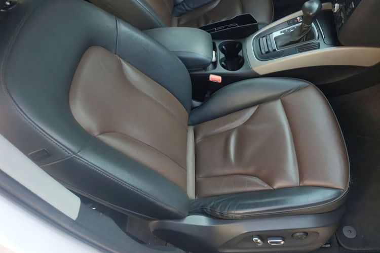 奥迪Q5 2017款 Plus 40 TFSI 进取型局部细节41