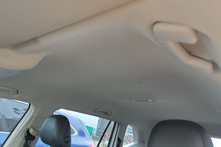 大众 途观L 2018款 330TSI 自动两驱风尚版局部细节22