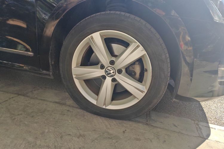 大众 帕萨特 2013款 1.8TSI DSG御尊版车身外观6007