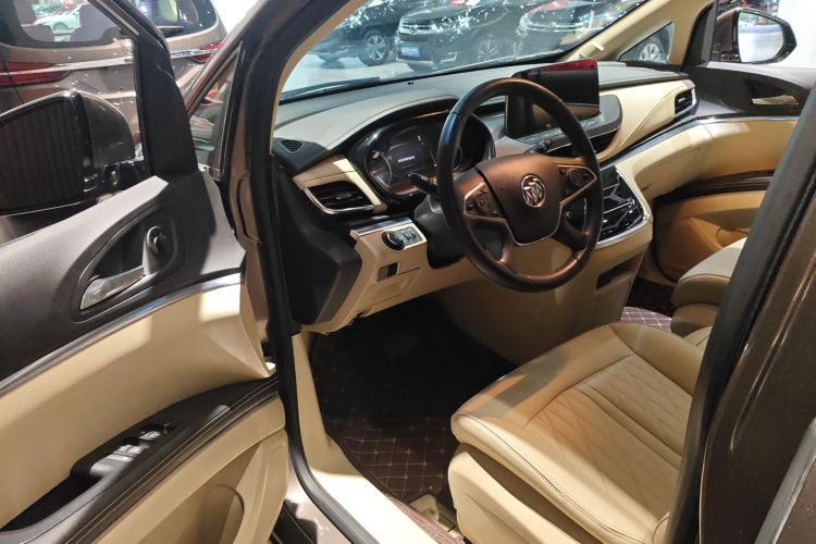 别克GL8 2023款 改款 陆上公务舱 豪华型中控内饰7003