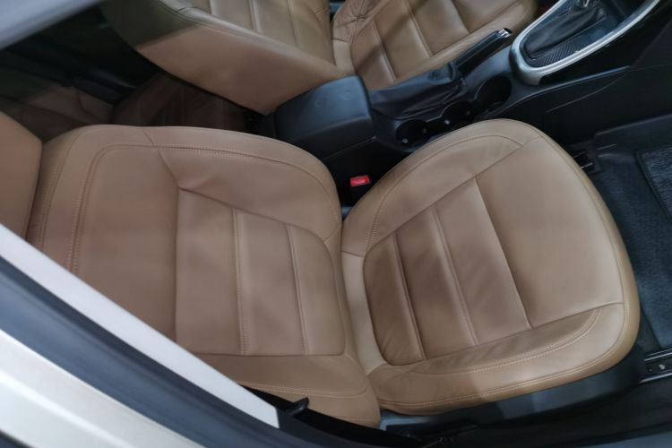 别克 英朗 2013款 GT 1.6T 自动时尚运动版局部细节41