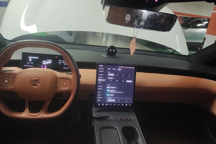 蔚来ET5 2022款 75kWh中控内饰16