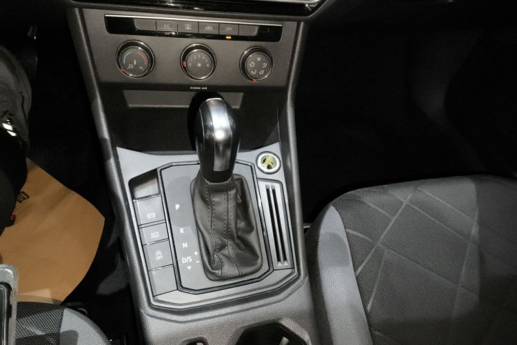 大众 朗逸 2023款 改款 1.5L 自动得逸版中控内饰18