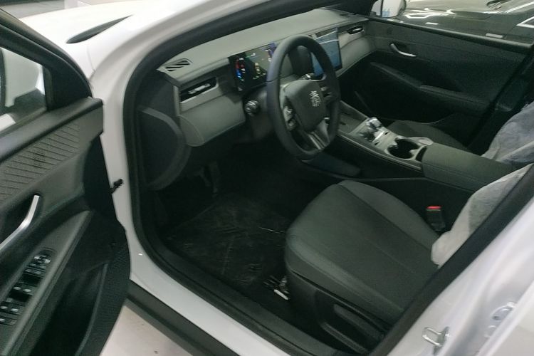 比亚迪 秦PLUS 2025款 DM-i 智驾版 55KM领先型中控内饰20