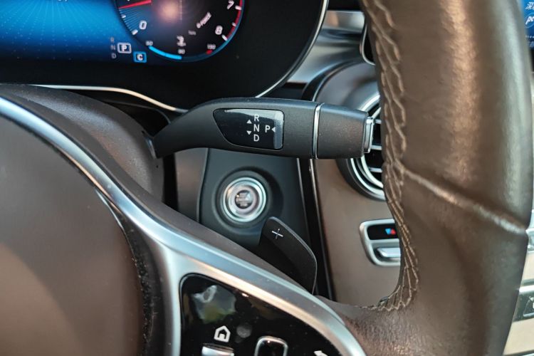 奔驰GLC 2022款 改款 GLC 300 L 4MATIC 动感型臻藏版中控内饰18