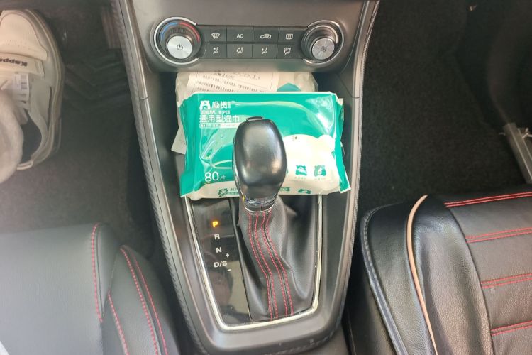 名爵ZS 2017款 16T 自动旗舰互联网版中控内饰18