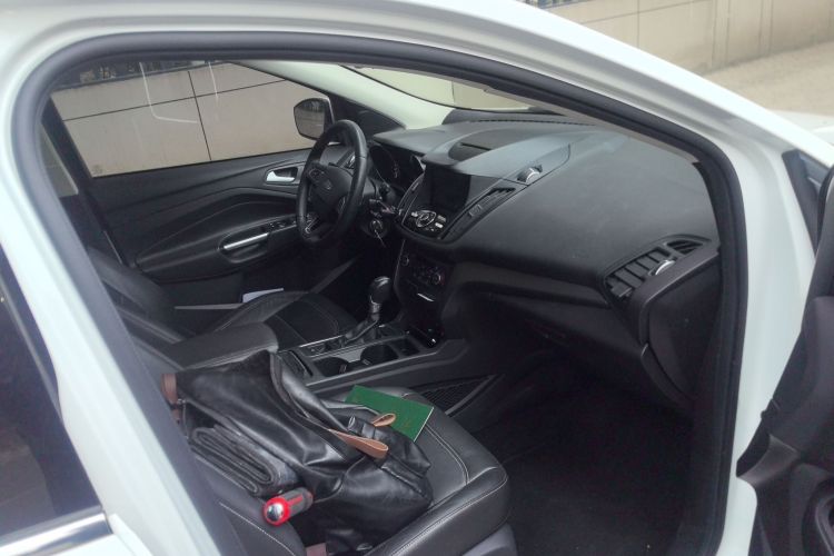 福特 翼虎 2017款 EcoBoost 180 两驱虎跃型局部细节9005