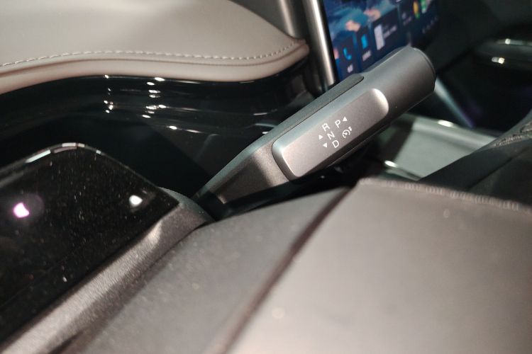 昊铂HT 2023款 670 后驱特高压版中控内饰18