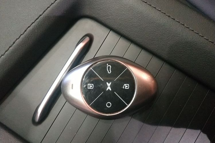 小鹏G3 2020款 460i 悦享版中控内饰11