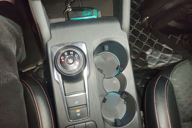 福特 福克斯 2020款 三厢 EcoBoost 180 自动ST Line中控内饰18