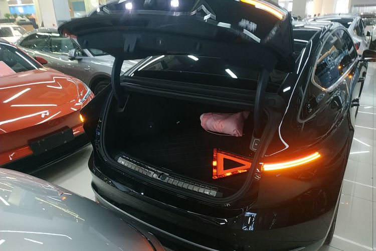 蔚来ET9 2025款 102kWh 签名版局部细节23