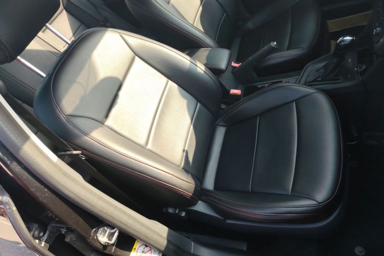 大众 朗逸 2015款 1.6L 自动风尚版局部细节41