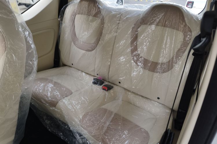 五菱汽车 宏光MINIEV 2024款 第三代 215km 青春版中控内饰21