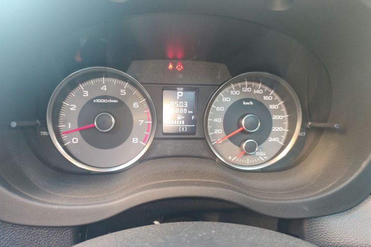 斯巴鲁 森林人 2016款 2.0i 时尚导航版中控内饰14