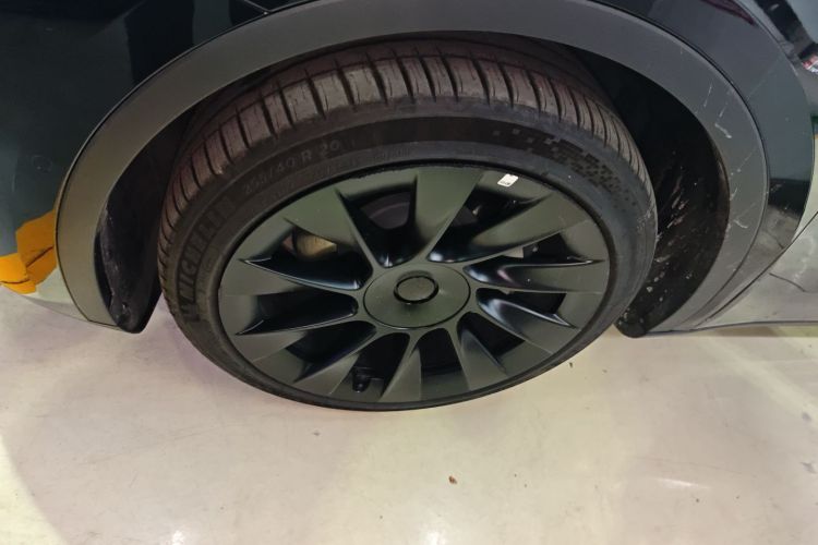 特斯拉 Model Y 2022款 改款 后轮驱动版车身外观6007