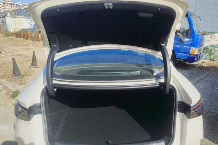 比亚迪 海豹06新能源 2026款 DM-i 超享版 128KM豪华版机舱底盘23