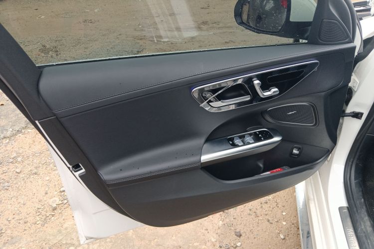 奔驰C级 2025款 C 200 L 运动版中控内饰7007