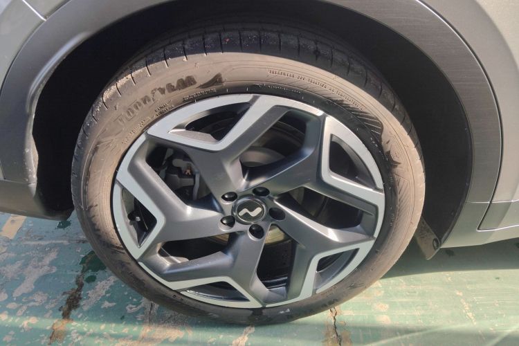 乐道L60 2024款 60kWh 后驱版车身外观6008