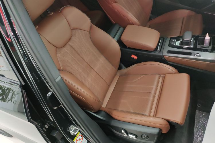 奥迪Q5L 2024款 45 TFSI 豪华动感型局部细节41