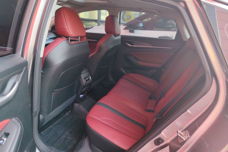 长安 逸动 2021款 PLUS 蓝鲸NE 1.4T GDI DCT尊贵型中控内饰21