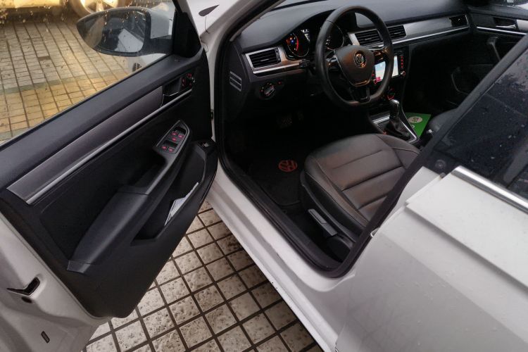 大众 宝来 2016款 1.6L 自动舒适型中控内饰20