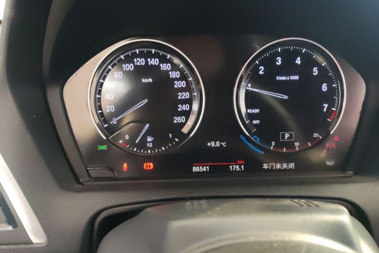 宝马2系(进口) 2018款 220i 敞篷轿跑车 运动设计套装中控内饰14