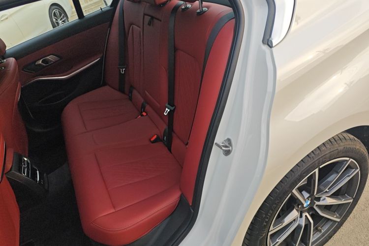 宝马3系 2025款 325i M运动套装中控内饰21