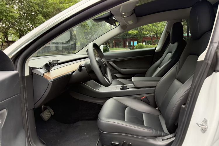 特斯拉 Model 3 2020款 改款 标准续航后驱升级版局部细节19