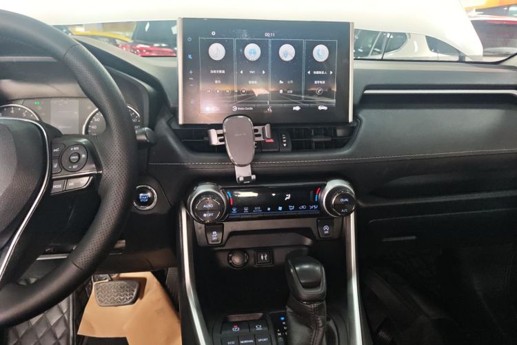 丰田 威兰达 2020款 2.0L CVT两驱豪华版中控内饰16